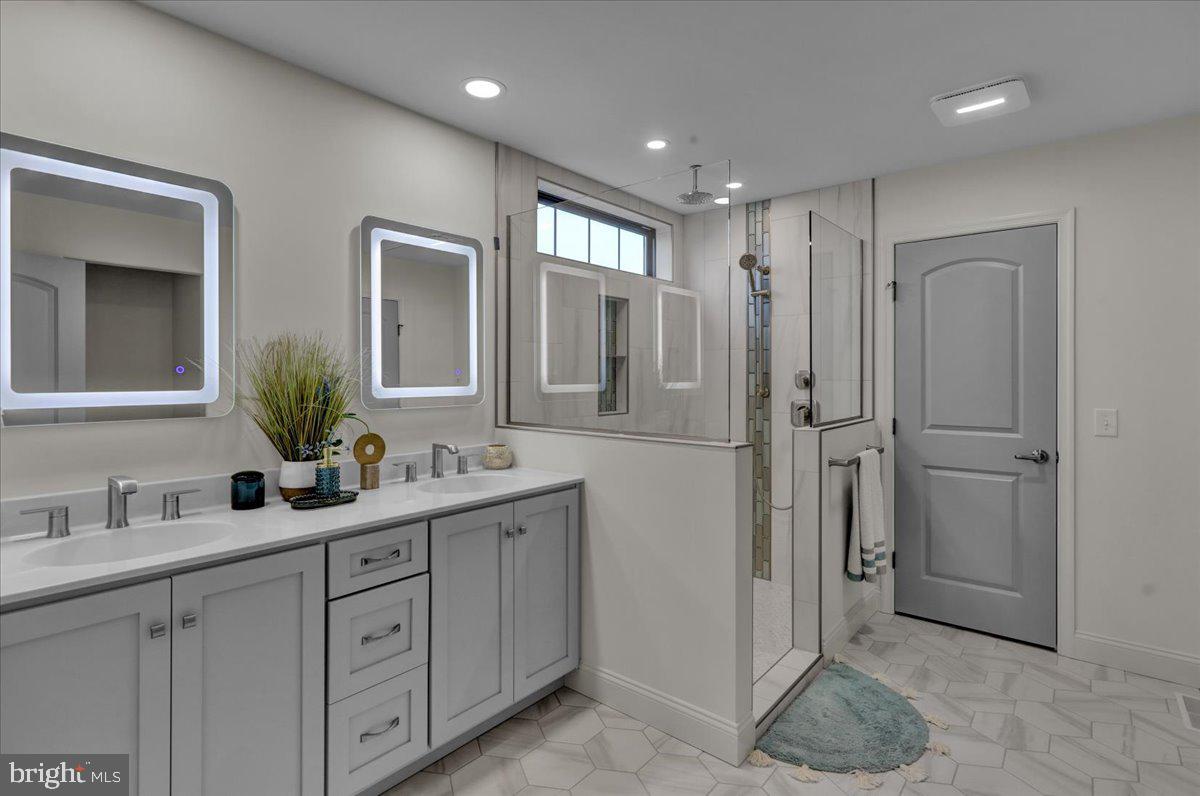 2000 Rolling Meadow Road Lebanon, PA 17046 - Photo 55 of 66 2nd floor primary bathroom