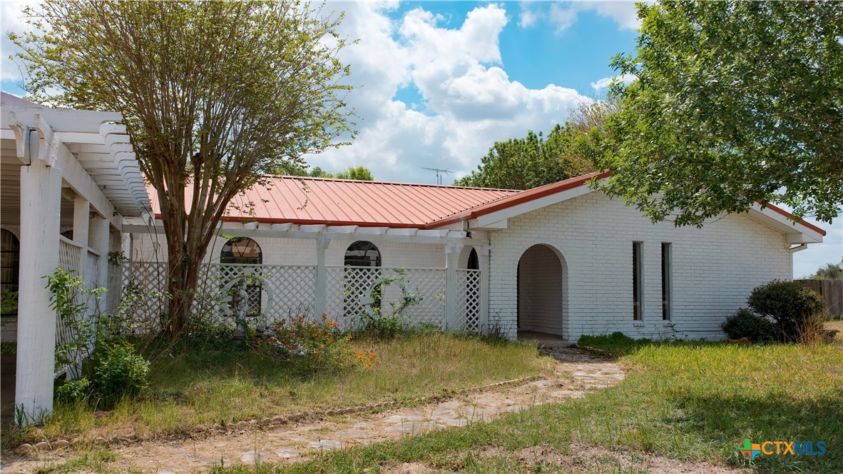 27 Schaefer Road Victoria, TX 77905 - Photo 8 of 48