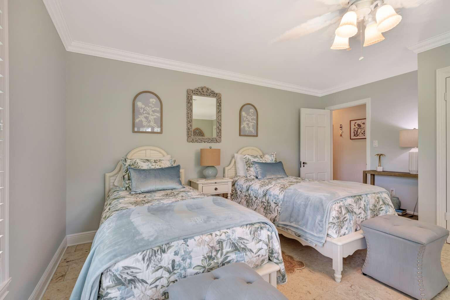 5531 Hibiscus Road Jupiter, FL 33458 - Photo 11 of 24 011_Epifano.11