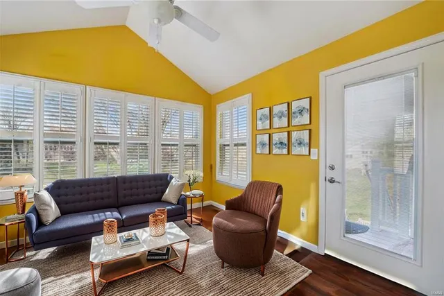 $455,000 | 910 Ridgepointe Pl Circle, Unit 96, Lake St. Louis, MO 63367