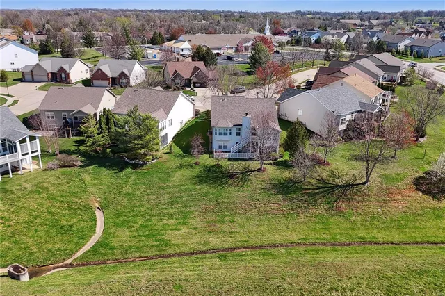 $455,000 | 910 Ridgepointe Pl Circle, Unit 96, Lake St. Louis, MO 63367