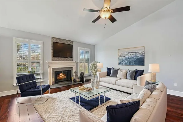 $455,000 | 910 Ridgepointe Pl Circle, Unit 96, Lake St. Louis, MO 63367