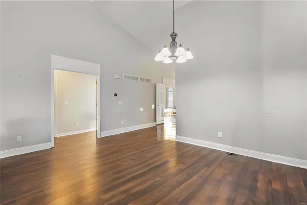 $455,000 | 910 Ridgepointe Pl Circle, Unit 96, Lake St. Louis, MO 63367