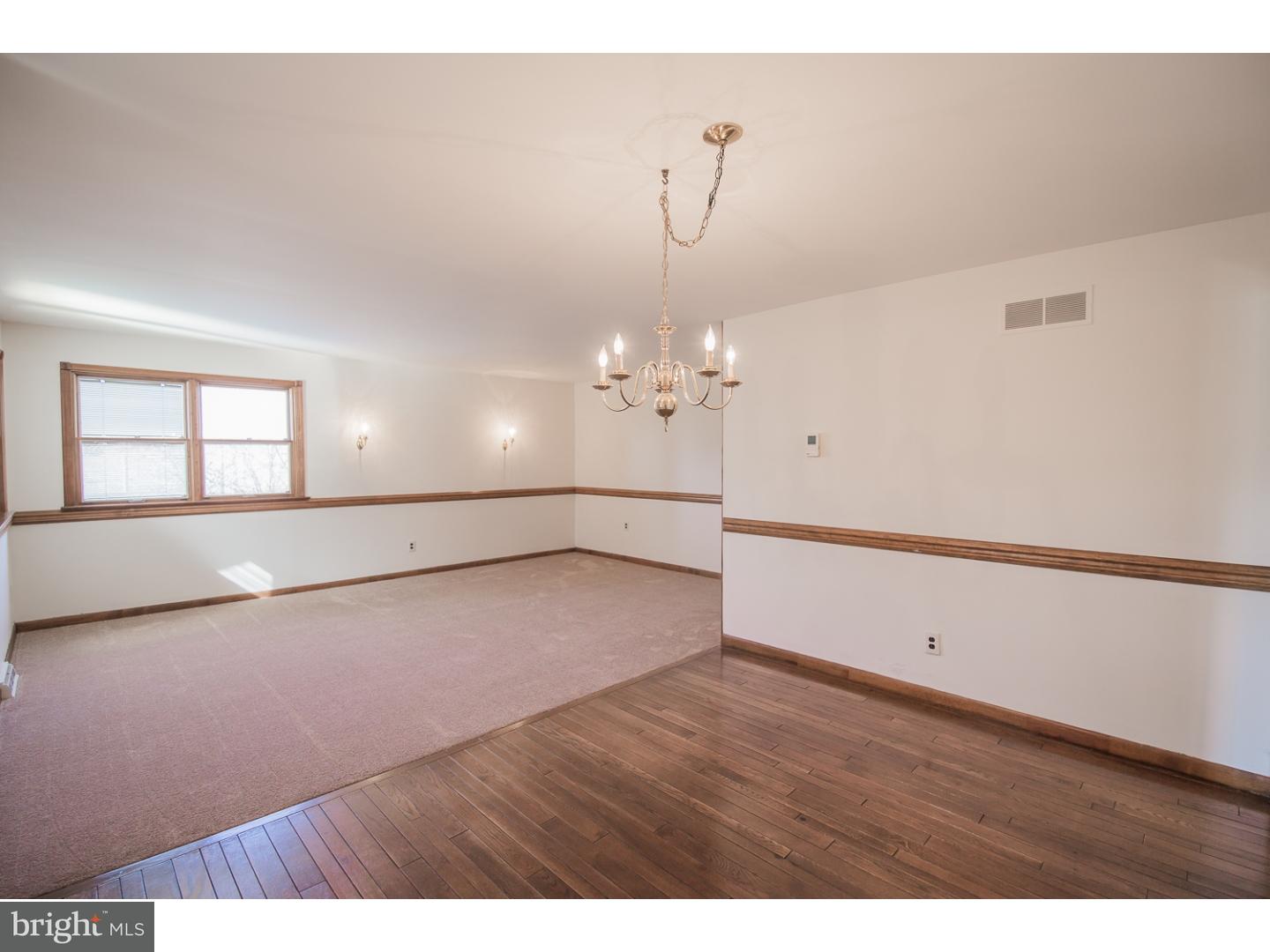 916 Cherry Tree Road Aston, PA 19014 - Photo 8 of 25 Dining Room