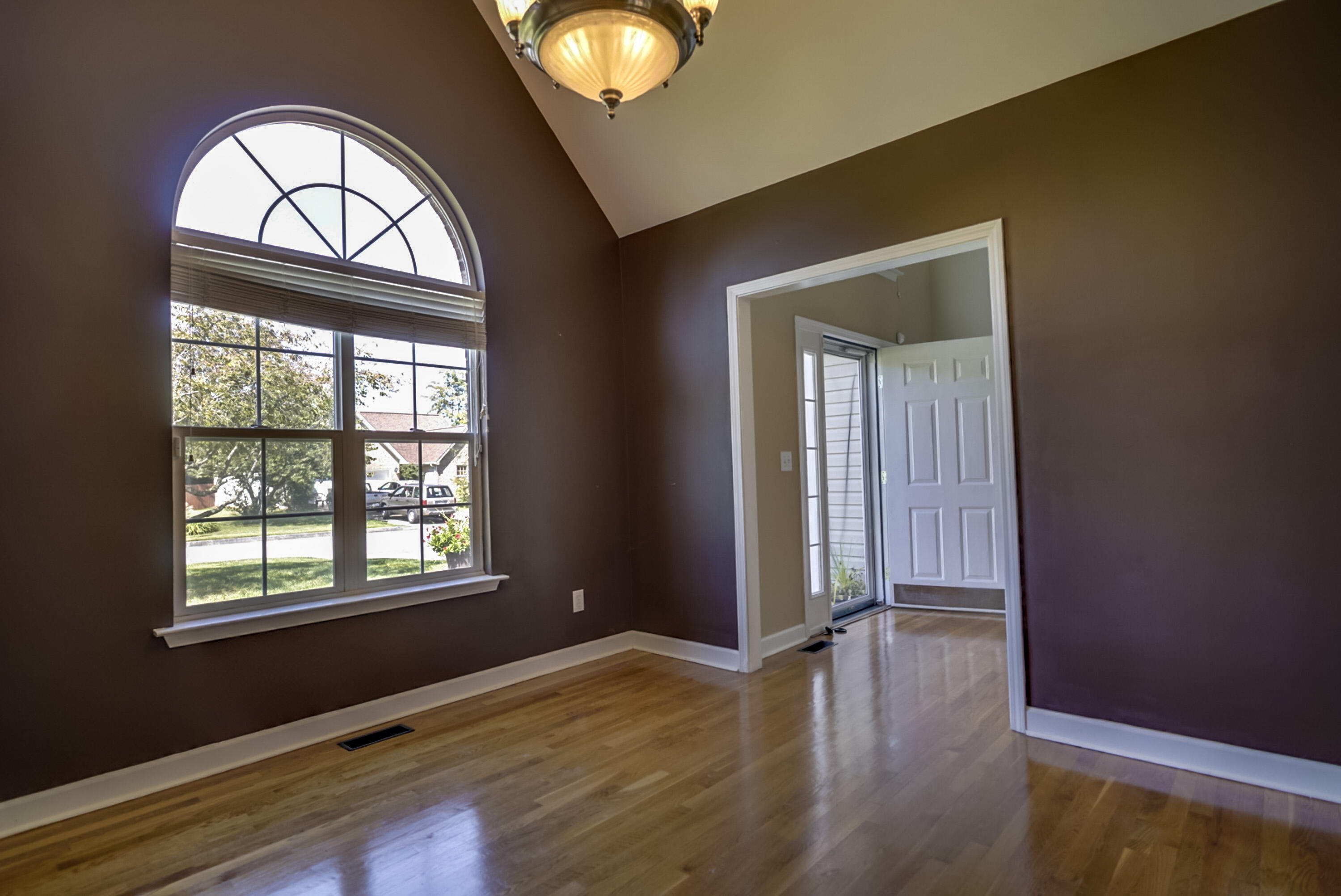 109 Ridgeview Meadows Drive Gray, TN 37615 - Photo 8 of 37 60D110C6-E057-4BDD-B447-23D1F80A24E9