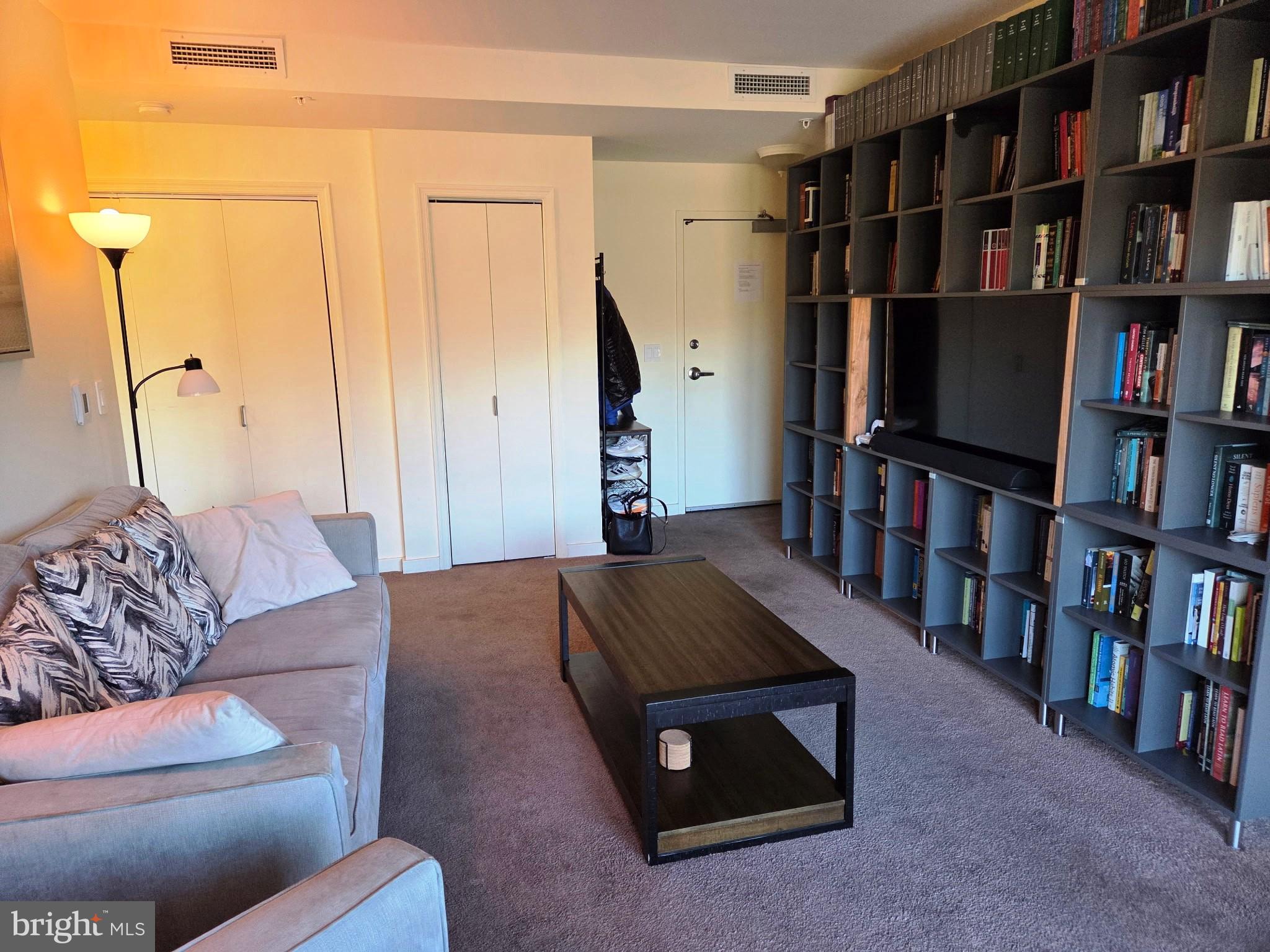 1600 Church Road, Unit B216 Wyncote, PA 19095 - Photo 4 of 11 Living Room