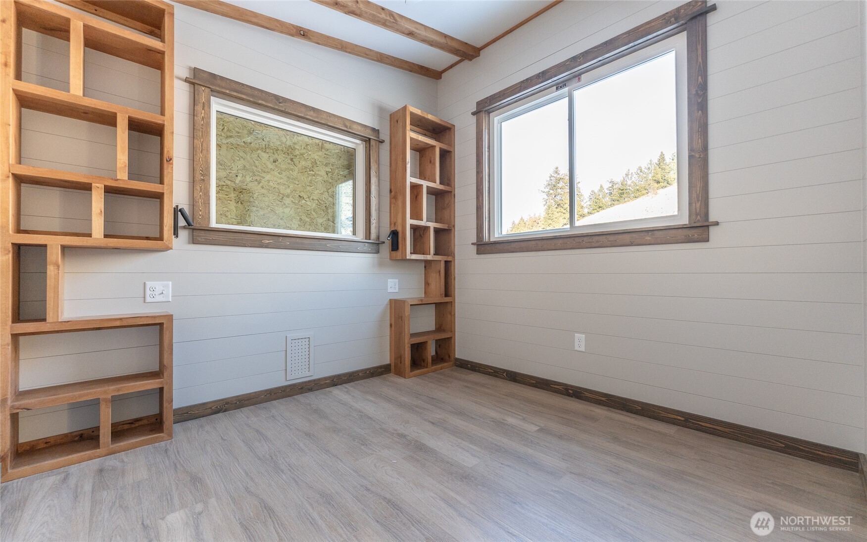 261131 Highway 101, Unit 2 Sequim, WA 98382 - Photo 10 of 28