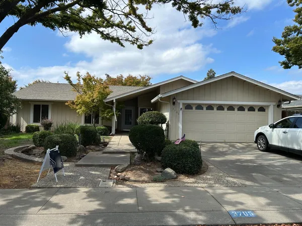 $495,000 | 3705 Kona Oak Drive, Modesto, CA 95355