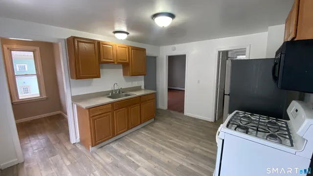 $1,500 | 82 James Street, Unit 2, Torrington, CT 06790