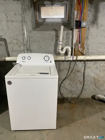 $1,500 | 82 James Street, Unit 2, Torrington, CT 06790