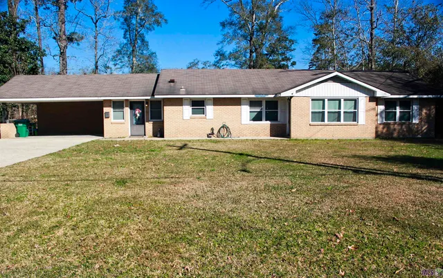 $299,500 | 317 Oak Street, Denham Springs, LA 70726