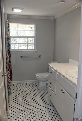 $299,500 | 317 Oak Street, Denham Springs, LA 70726