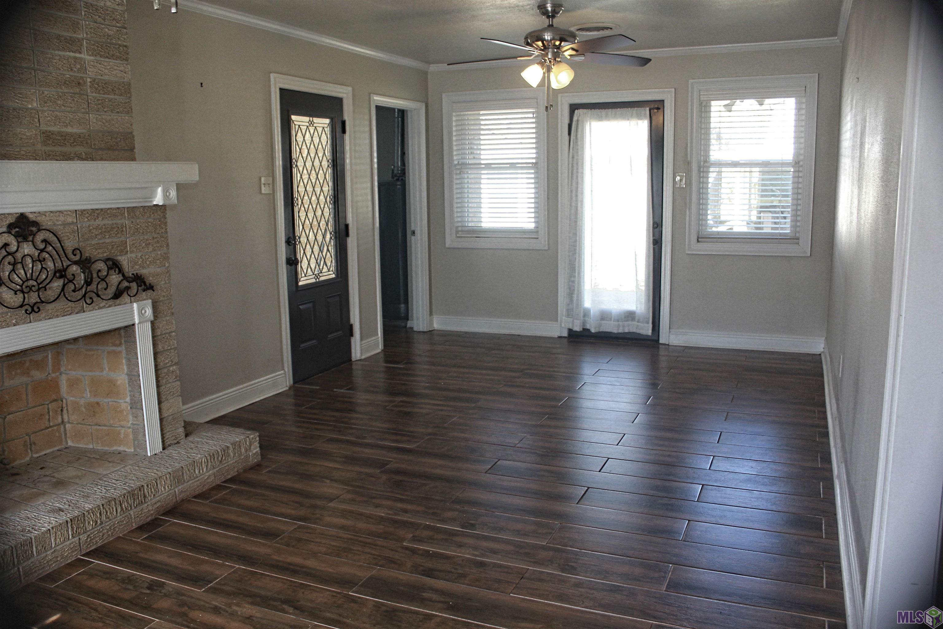 317 Oak Street Denham Springs, LA 70726 - Photo 6 of 37 Den