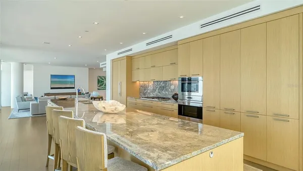 $5,600,000 | 280 Golden Gate Point, Unit 600, Sarasota, FL 34236
