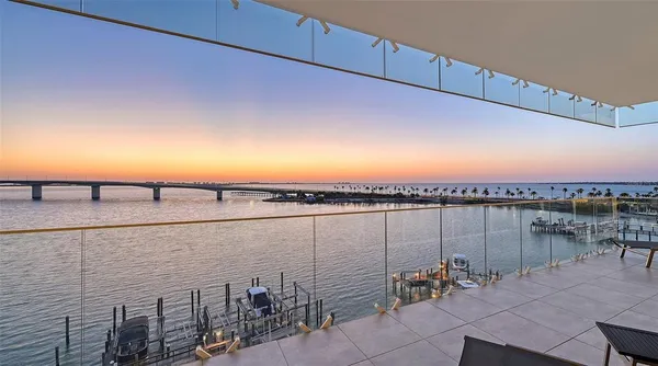 $5,600,000 | 280 Golden Gate Point, Unit 600, Sarasota, FL 34236
