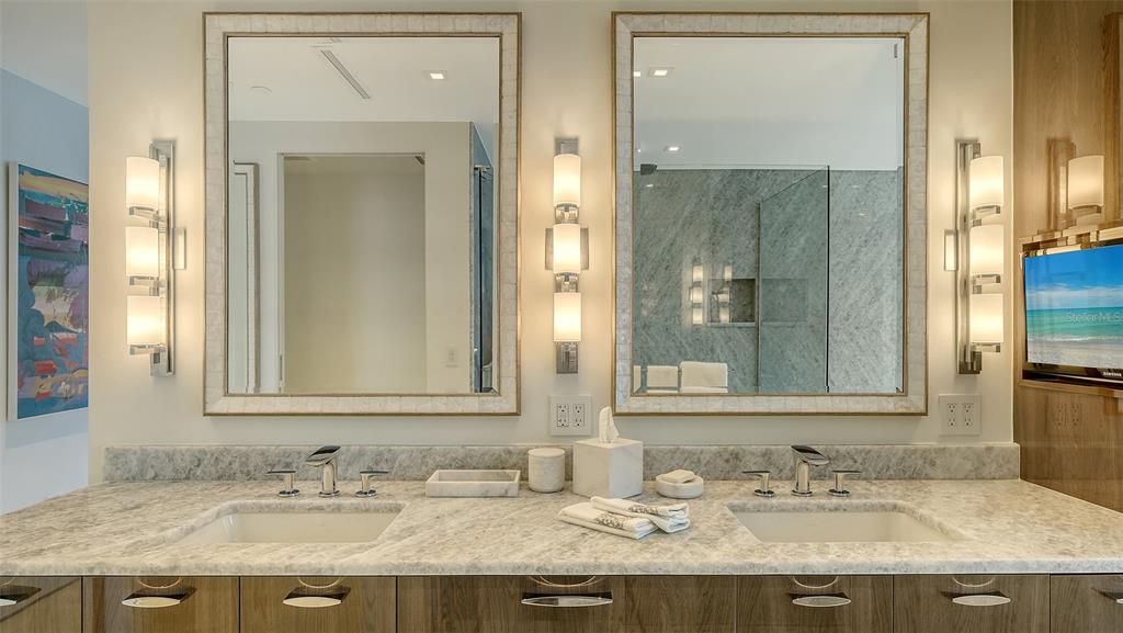 280 Golden Gate Point, Unit 600 Sarasota, FL 34236 - Photo 28 of 62