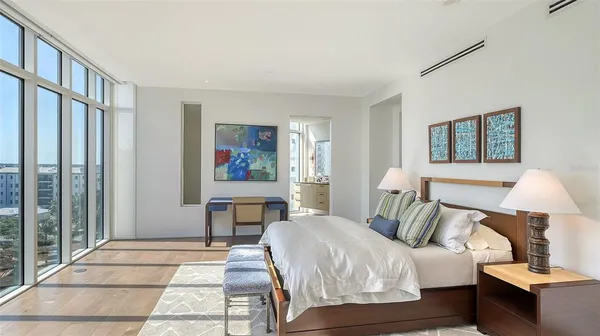 $5,600,000 | 280 Golden Gate Point, Unit 600, Sarasota, FL 34236