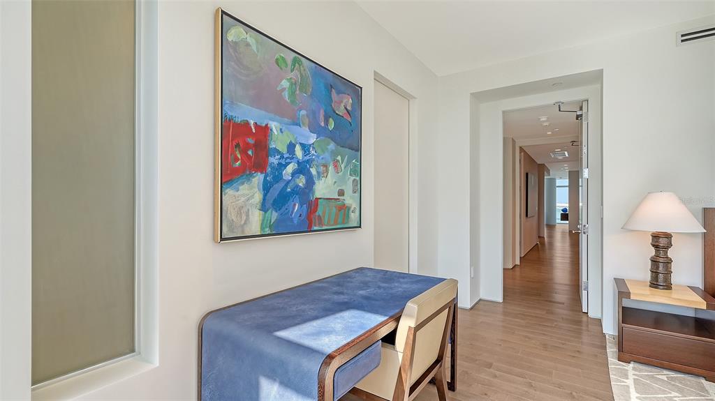 280 Golden Gate Point, Unit 600 Sarasota, FL 34236 - Photo 39 of 62