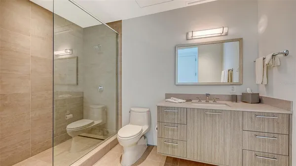 $5,600,000 | 280 Golden Gate Point, Unit 600, Sarasota, FL 34236