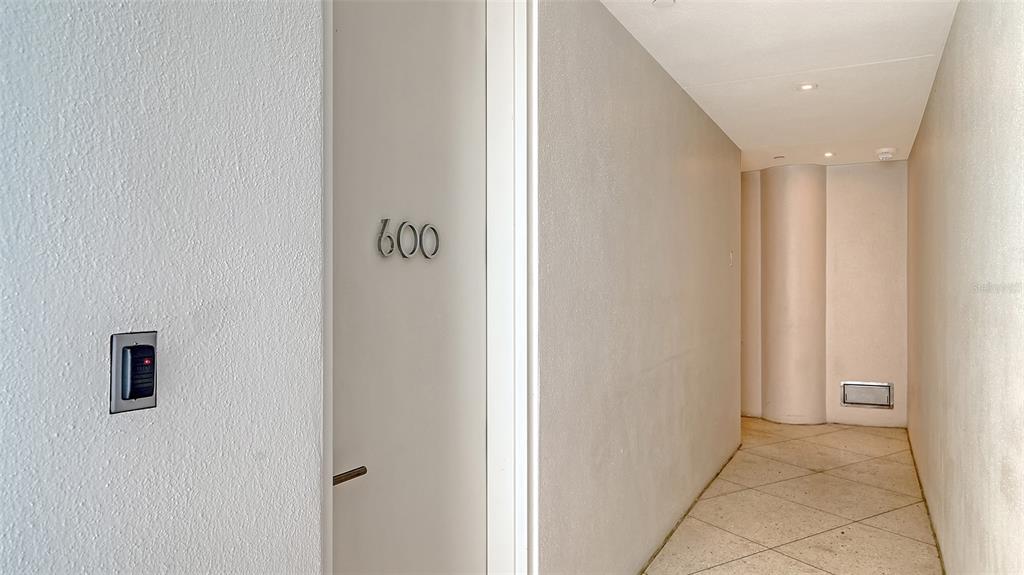 280 Golden Gate Point, Unit 600 Sarasota, FL 34236 - Photo 44 of 62