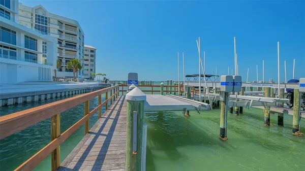 $5,600,000 | 280 Golden Gate Point, Unit 600, Sarasota, FL 34236