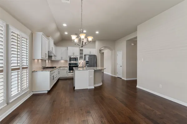 $2,300 | 7901 Arbor Knoll Court, Lago Vista, TX 78645