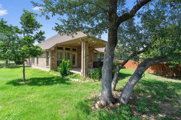$2,300 | 7901 Arbor Knoll Court, Lago Vista, TX 78645
