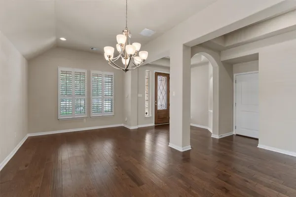 $2,300 | 7901 Arbor Knoll Court, Lago Vista, TX 78645