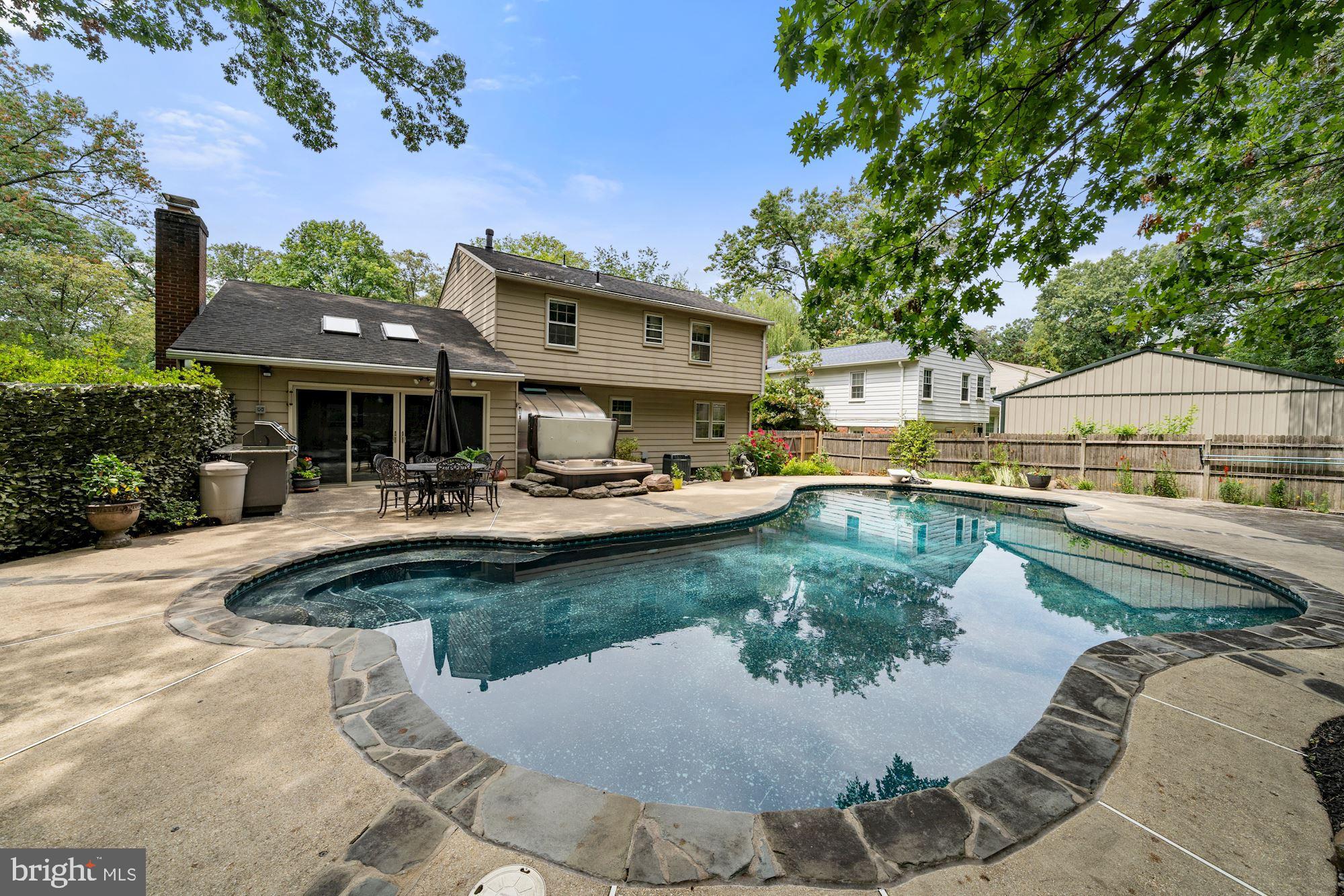 309 Summit Hall Road Gaithersburg, MD 20877 - Photo 1 of 36