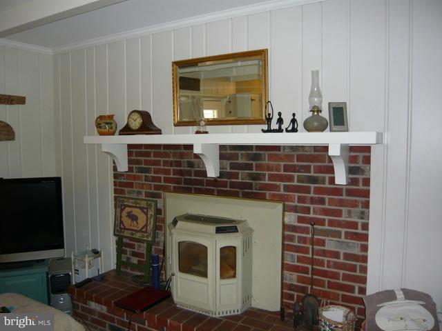 6105 Dickerson Road Dickerson, MD 20842 - Photo 10 of 26 Fireplace in family room