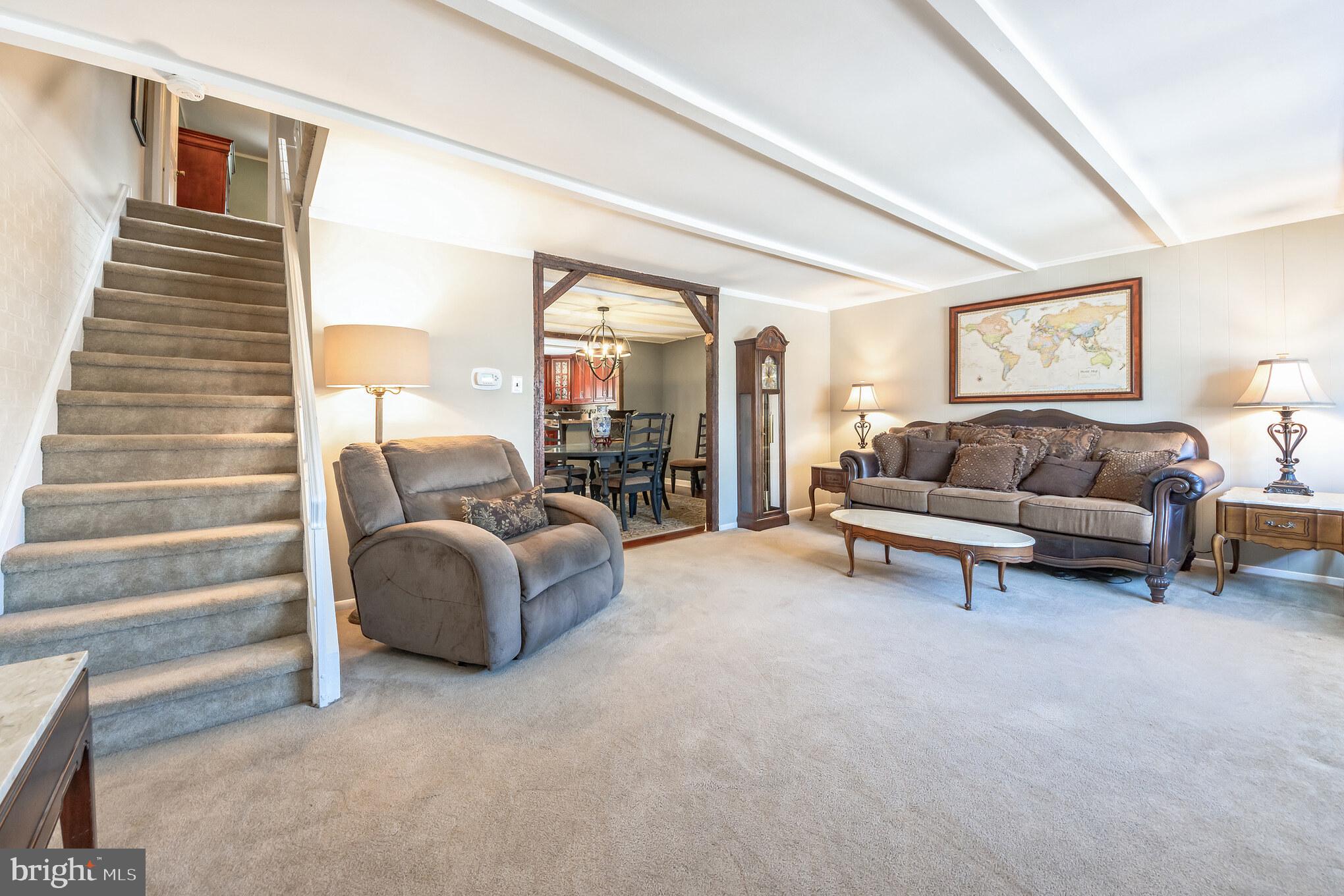 4328 Greenmount Road Philadelphia, PA 19154 - Photo 2 of 31 Gallery Image 2