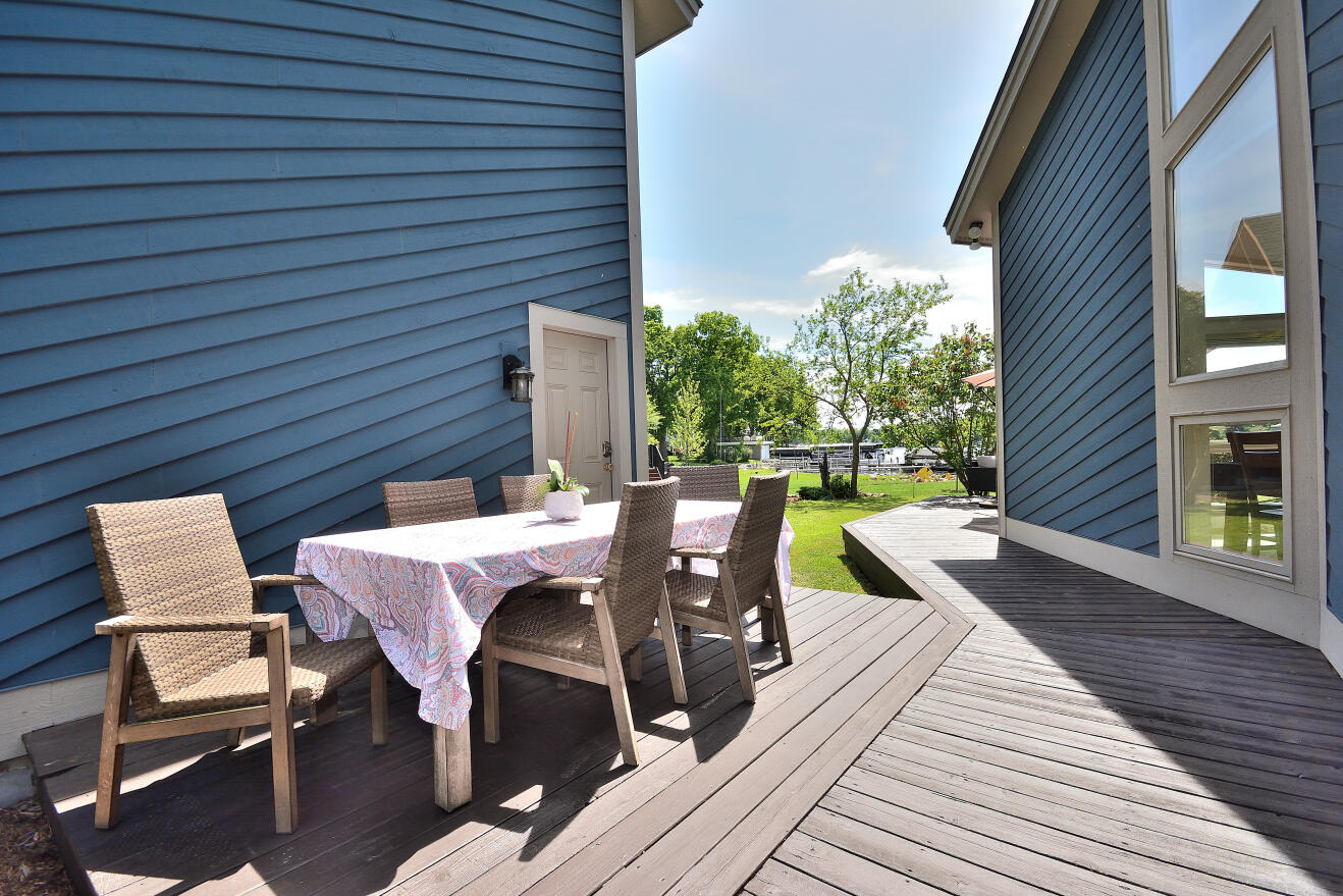 W339-n5275 Rd O Merton, WI 53058 - Photo 8 of 24 3.3 Entertain