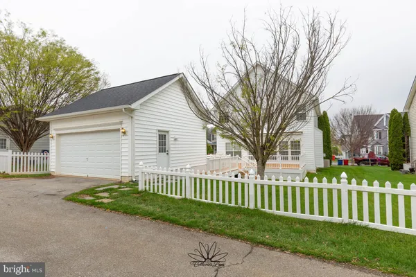 $2,750 | 341 Bullskin Street, Charles Town, WV 25414