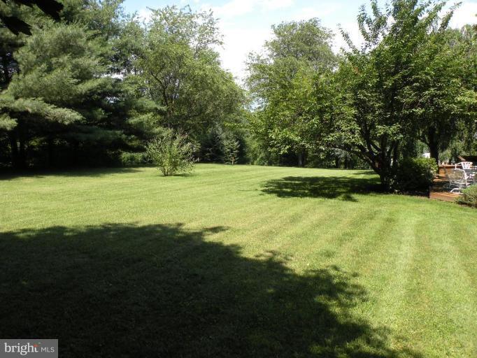 2708 Pemberton Ridge Baldwin, MD 21013 - Photo 2 of 13 Back yard