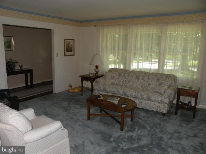 2708 Pemberton Ridge Baldwin, MD 21013 - Photo 6 of 13 Living Room