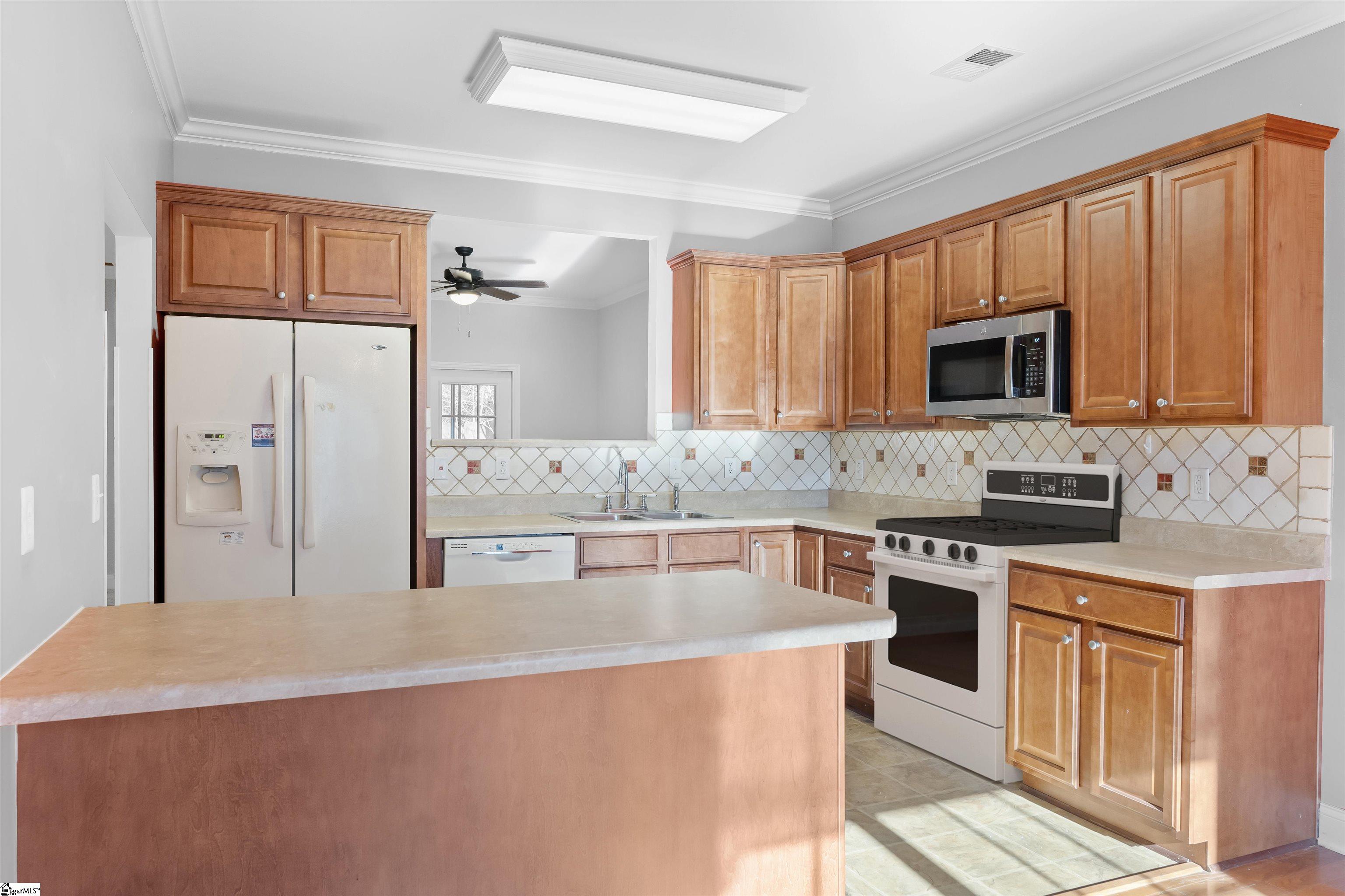 157 Trailside Lane Greenville, SC 29607 - Photo 5 of 33