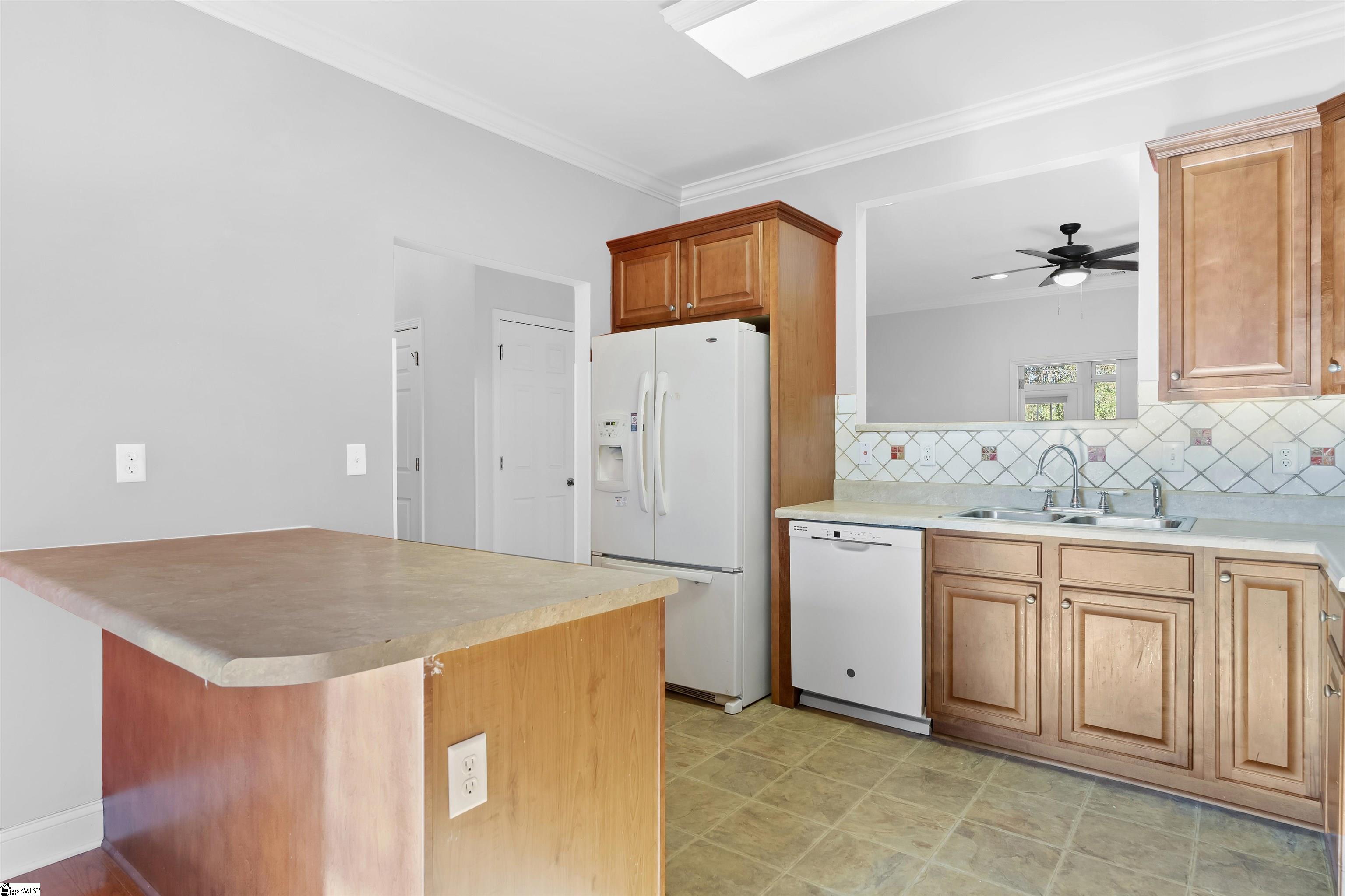 157 Trailside Lane Greenville, SC 29607 - Photo 7 of 33