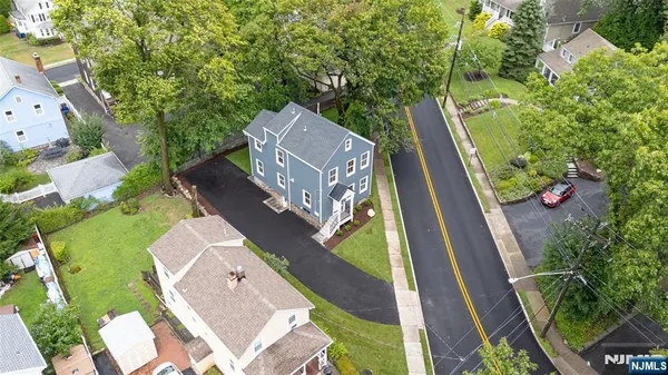 $3,400 | 43 Franklin Avenue, Unit 2, Midland Park, NJ 07432