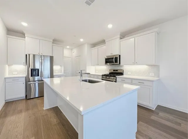 $2,399 | 2620 Rolling Mdw Road, Celina, TX 75009