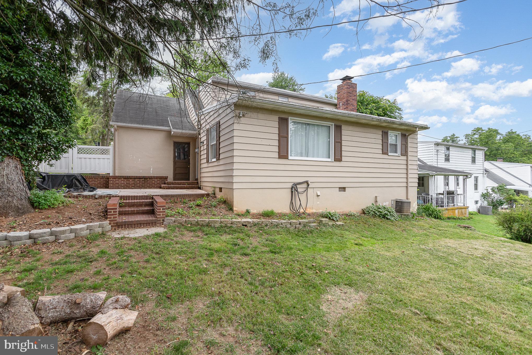 17 Ridgeway Drive York, PA 17404 - Photo 29 of 33 Gallery Image 29
