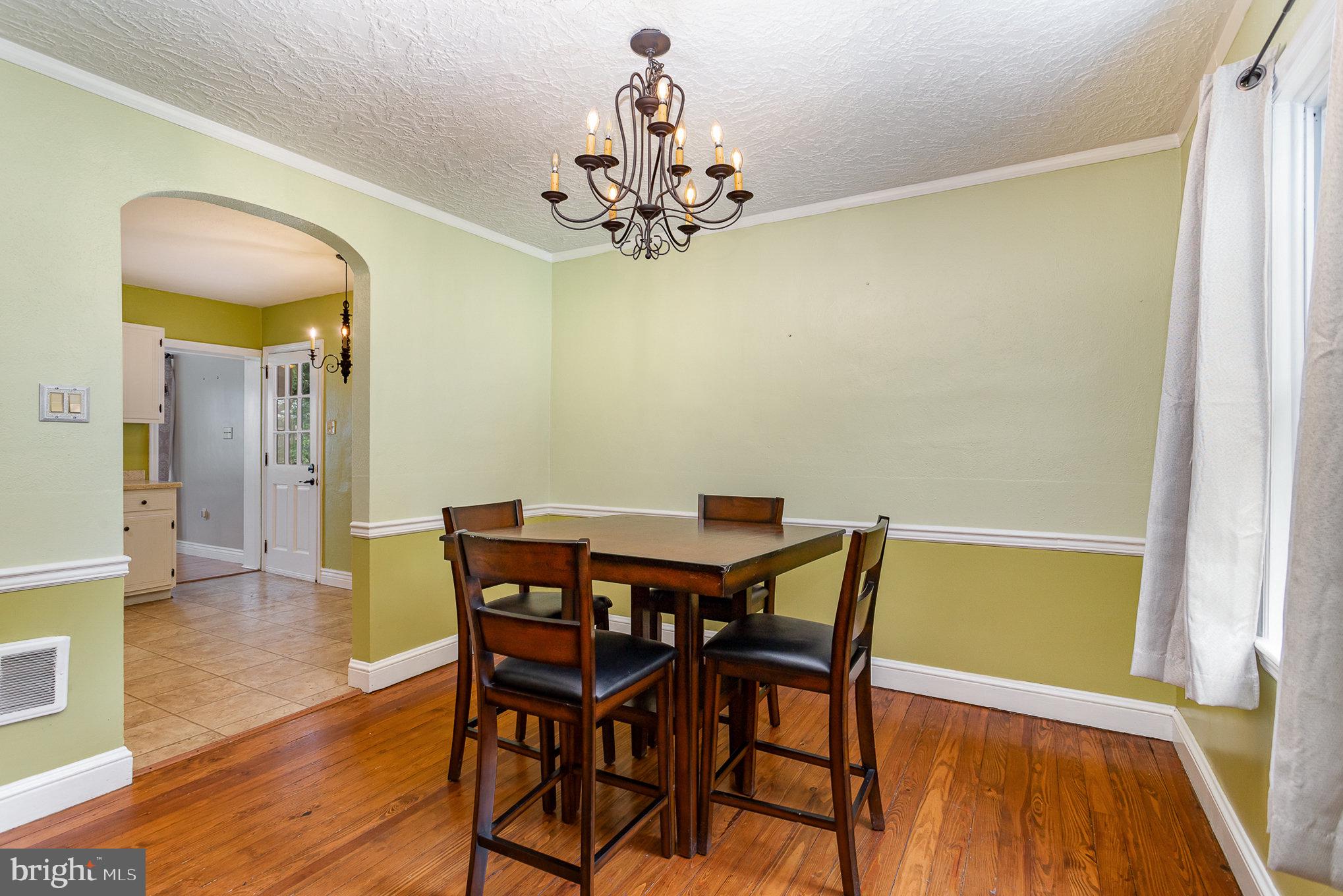17 Ridgeway Drive York, PA 17404 - Photo 7 of 33 Gallery Image 7