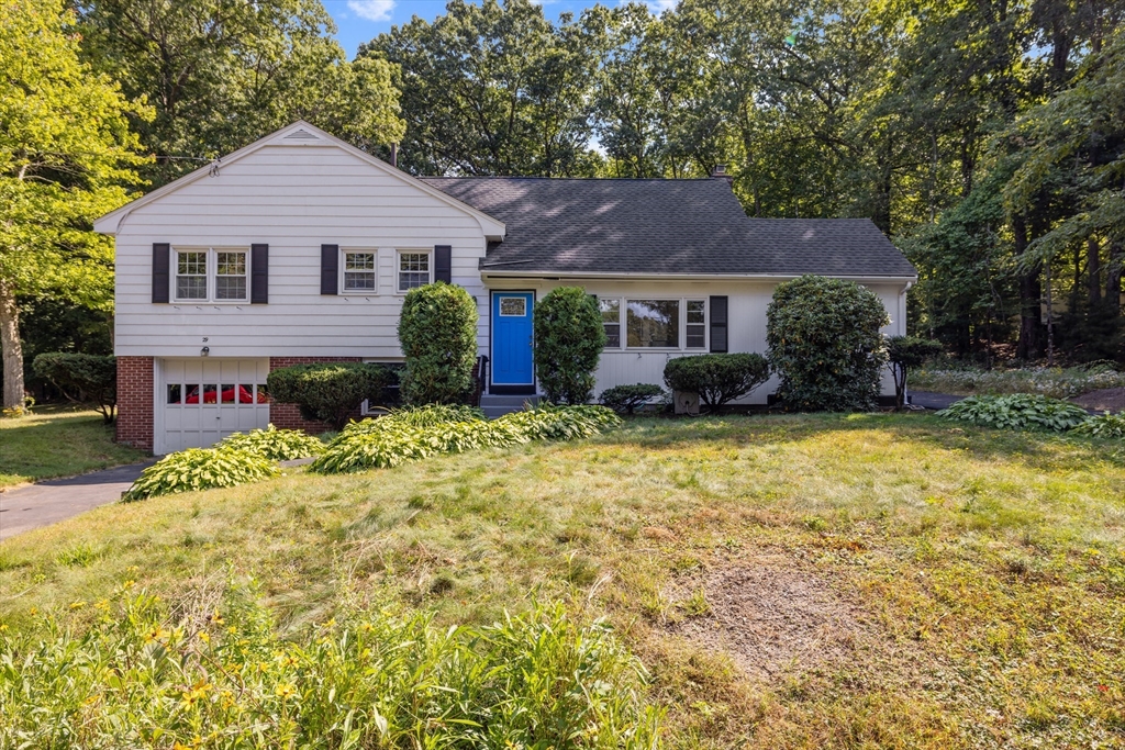 29 Montview Road Chelmsford, MA 01824 - Photo 1 of 24