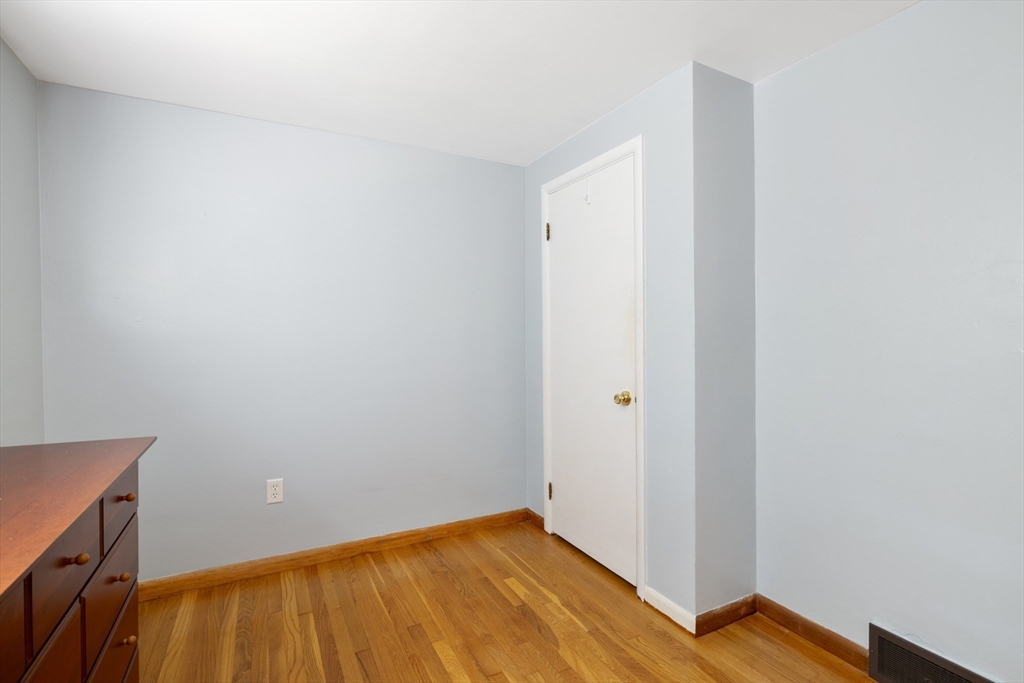 29 Montview Road Chelmsford, MA 01824 - Photo 13 of 24
