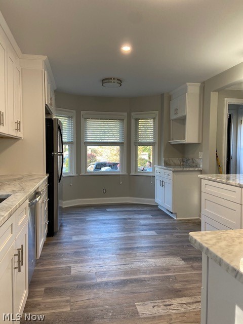4546 Telhurst Road Cleveland, OH 44121 - Photo 4 of 28