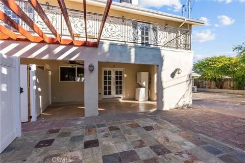 a view of a big room with patio