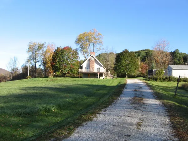 $299,500 | 6821 Route 30 Pawlet Vt 05761, Pawlet, VT 05761