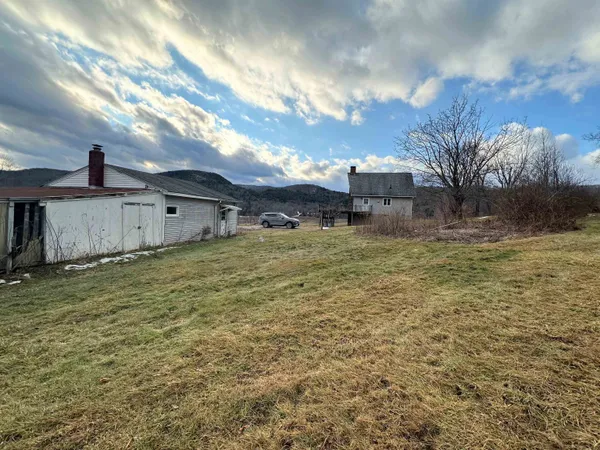 $299,500 | 6821 Route 30 Pawlet Vt 05761, Pawlet, VT 05761