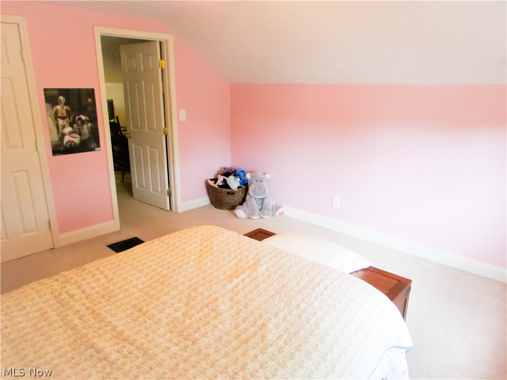 4611 Snow Road Cleveland, OH 44134 - Photo 27 of 35