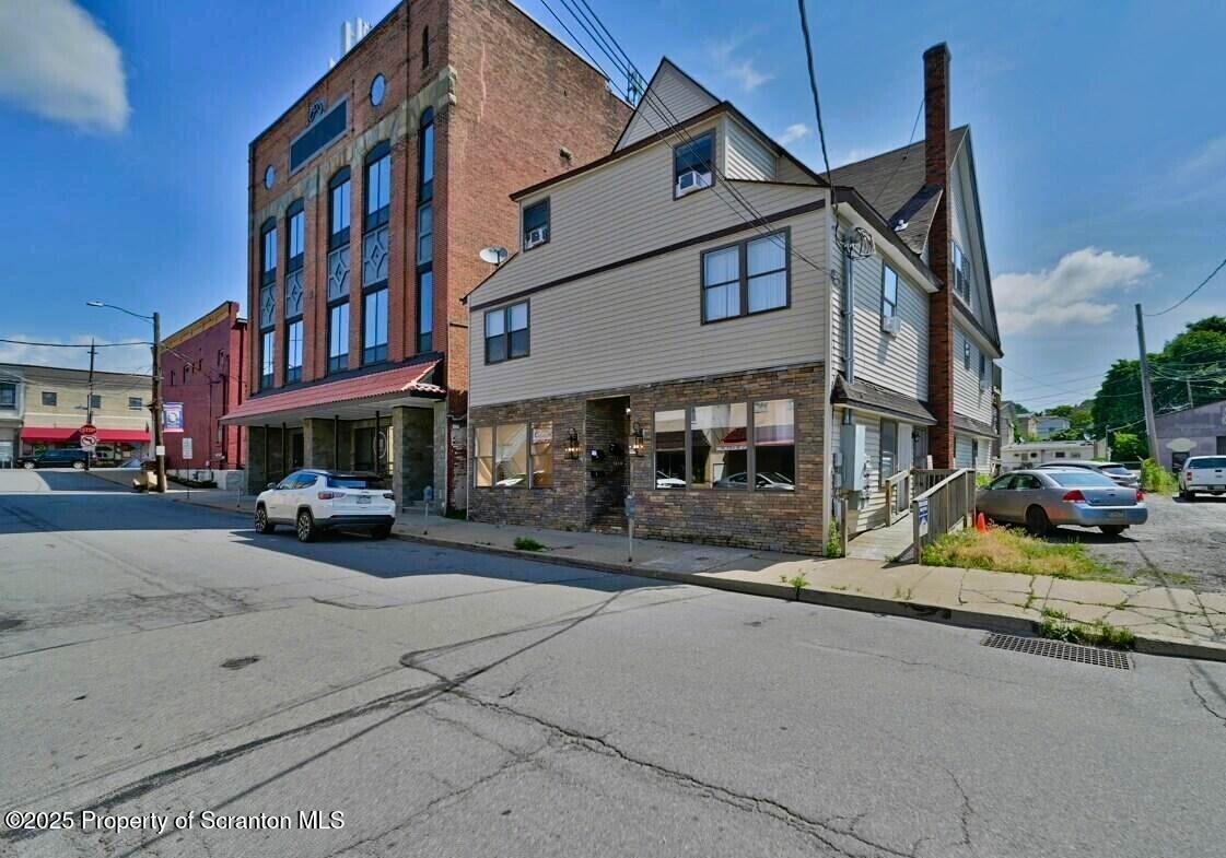113 Chestnut Street Dunmore, PA 18512 - Photo 1 of 25 20210629140818472177000000-o