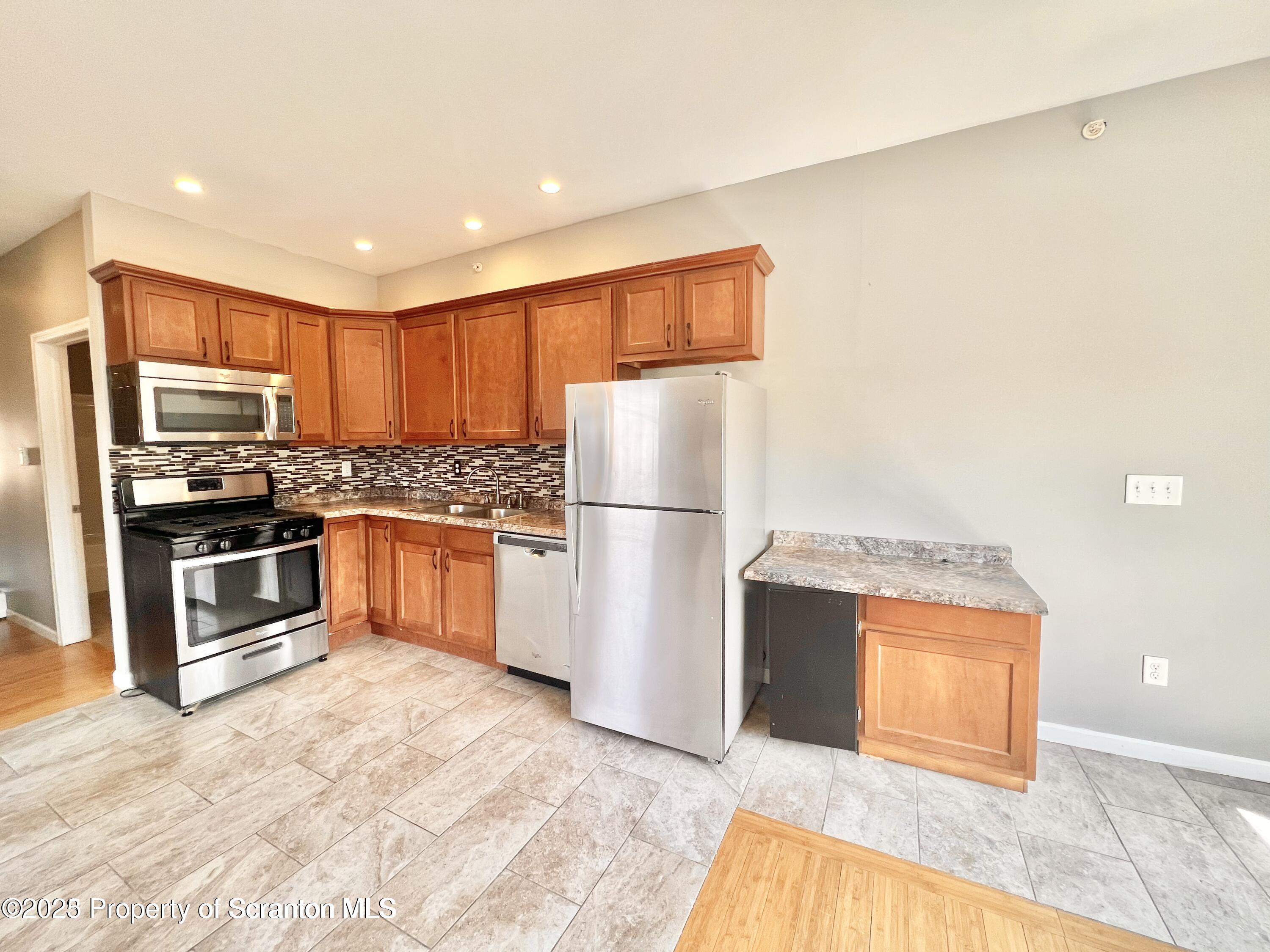 113 Chestnut Street Dunmore, PA 18512 - Photo 24 of 25 20230504131513870821000000-o